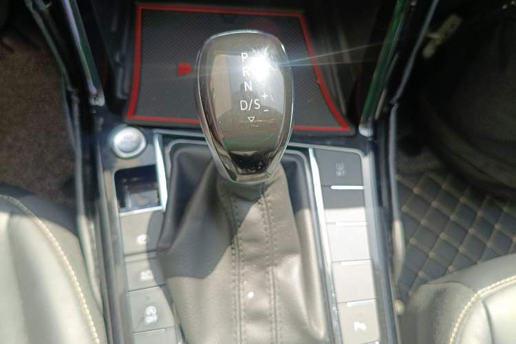 Used Volkswagen Passat 2020 330TSI Elite Edition China VI
