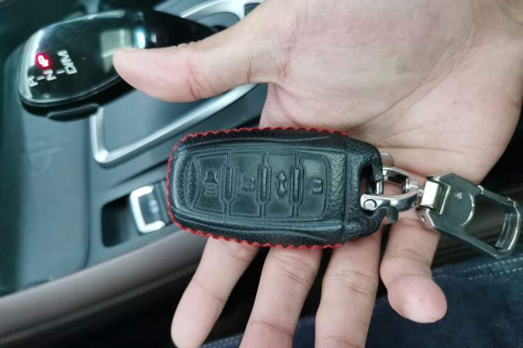 Used Haval F7 2019 2.0T Four-Wheel Drive iJoy China V Standard Vehicle Key