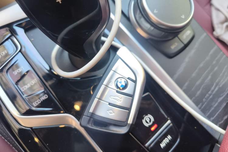 Used BMW 5 Series 2021 Facelifted 530Li Leading Edition M Sport Package