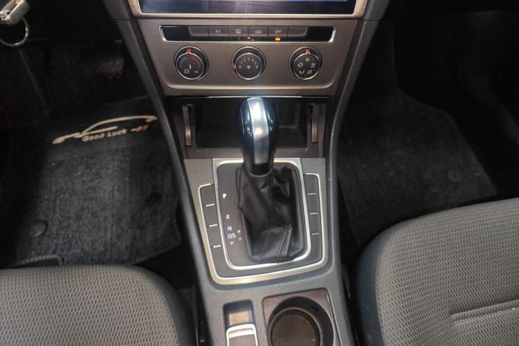 Used Volkswagen Golf 2016 1.6L Automatic Comfort Model