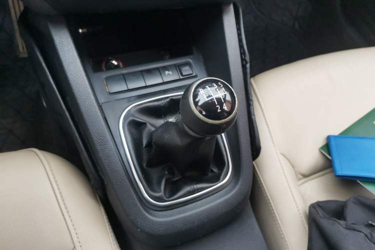 Used Volkswagen Sagitar 2012 1.4TSI Manual Luxury Model
