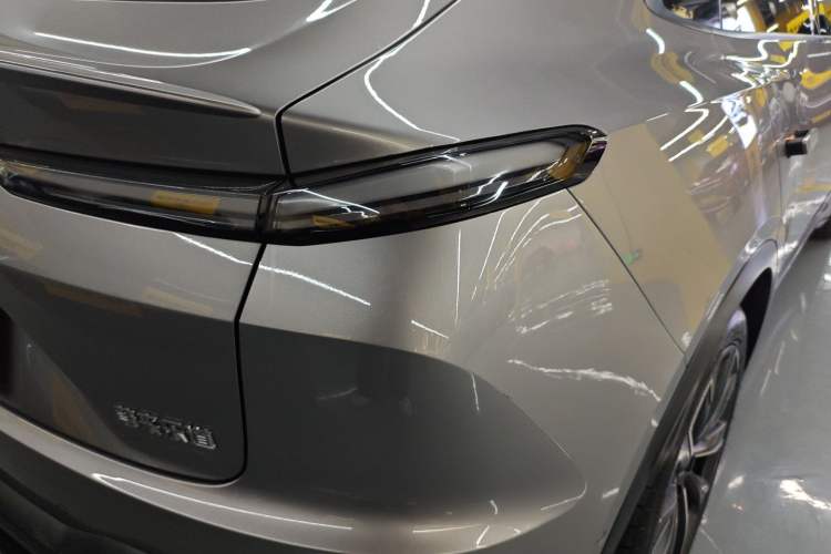 Used ONVO L60 2024 60 kWh Rear-Drive Version Exterior 3