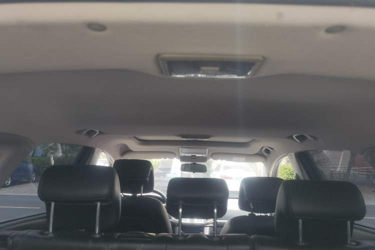 Used Chevrolet Captiva 2017 2.4L 4x4 Flagship Edition 7-Seater Headliner