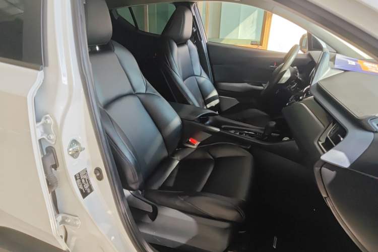 Used Toyota IZOA 2021 2.0L Yidong Edition
