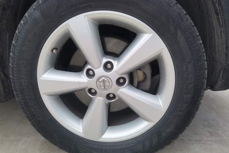 Used Nissan Qashqai 2015 2.0 XL Coolfire CVT 2WD Right Front Wheel Hub