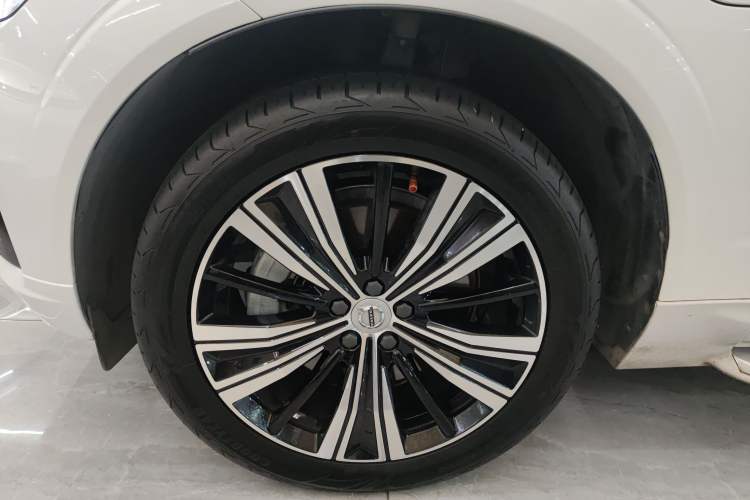 Used Volvo XC60 New Energy 2021 T8 E-Drive Hybrid Smart & Dynamic Edition
