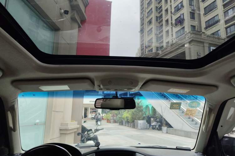 Used Mitsubishi Pajero  Headliner