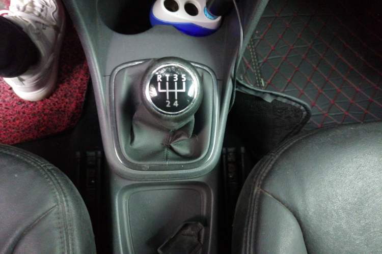 Used Volkswagen Polo 2011 1.4L Manual ZhiLe Edition Gear Lever