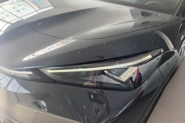 Used Volkswagen ID.UNYX 2024 Pro Long-Range Version Left Front Headlight