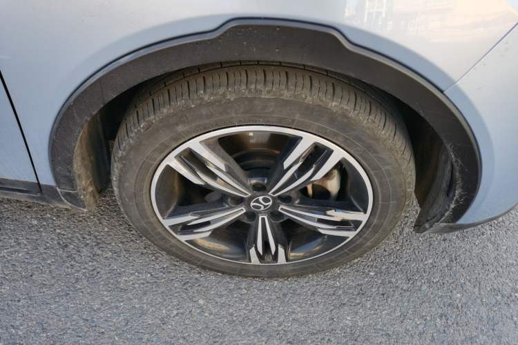 Used BAIC Beijing EX3 2019 R600 Strong Wind Edition Right Front Wheel Hub