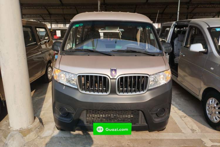 Used Jinbei Hiace X30 2023 1.5L Super-Comfortable Passenger Van 5/6/7-Seater Non-Air-Conditioned Version Model SWC15M Exterior 1