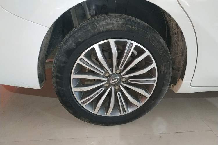 Used GAC Trumpchi M6 2019 270T DCT Luxury Edition (6-seater) China VI Exterior 5