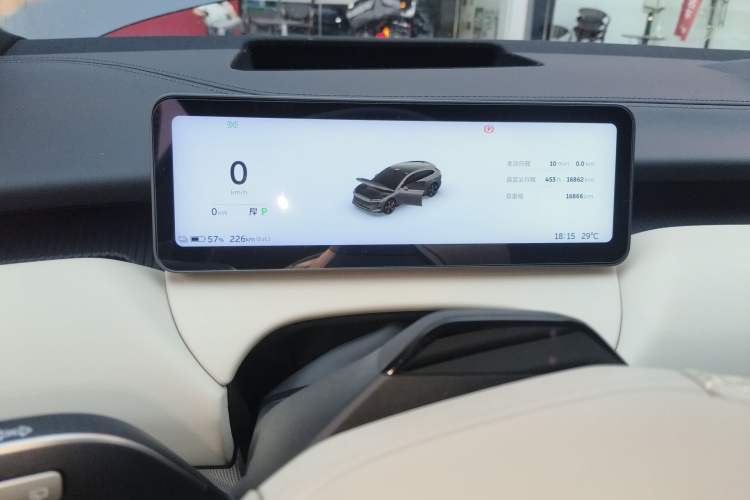 Used Nio ET5T 2025 75 kWh Touring