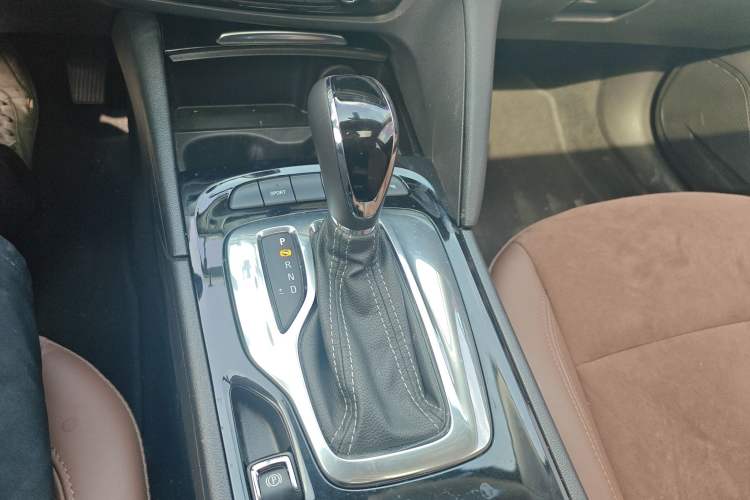 Used Buick Regal 2019 20T Elite Version China VI Standard