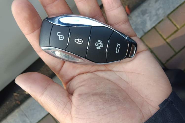 Used Hongqi H5 2023 2.0T Automatic Smart Connect Flagship Edition