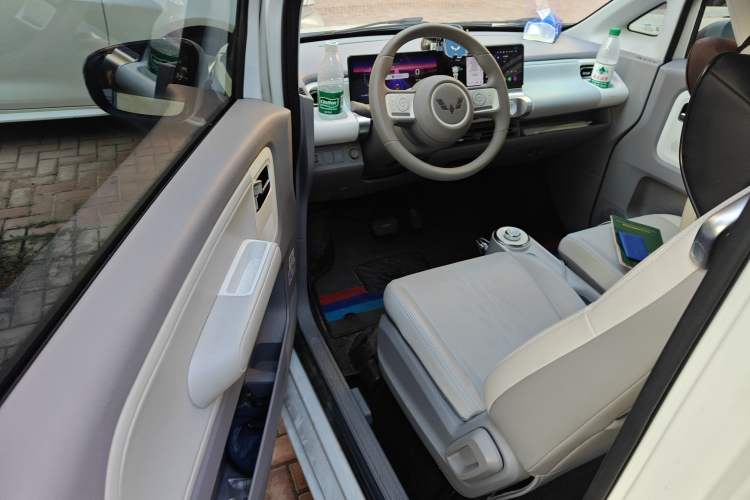 Used Wuling Air ev 2023 - Four Seats - Advanced Edition
