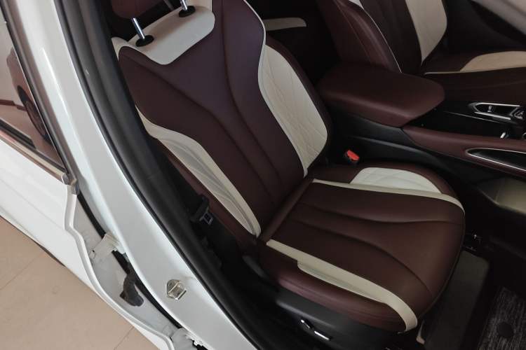 Used Geely Auto Monjaro L 2021 2.0TD DCT EVO Two-Wheel Drive Prestige Version
