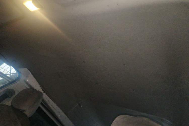 Used Foton Scenic G7 2017 2.0L Long-Wheelbase Commercial Van High Roof 6-Seater 4Q20M