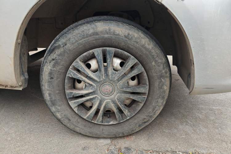 Used CHANGAN KAICHENG Ruixing M70 2019 1.5L Comfort Version 6-Seater China VI Standard Flat Roof Liftback Doors – DAM15KL Exterior 7