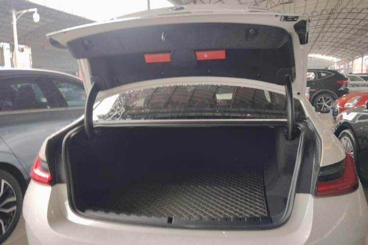 Used BMW i3 2022 eDrive 35 L