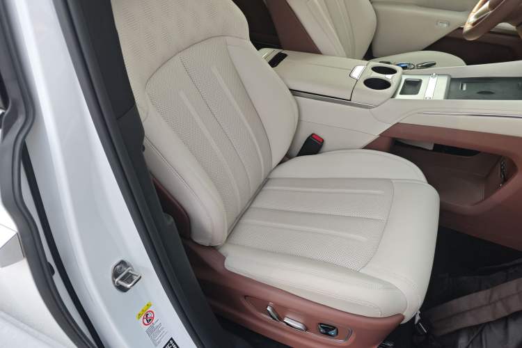 Used BYD Xia 2025 DM-i 1.5T 180km Beyond Edition