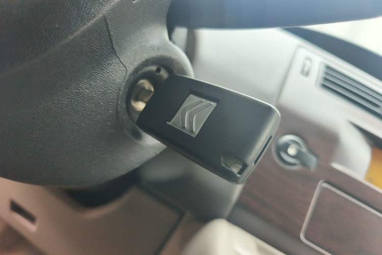 Used Citroen C-Triomphe 2006 2.0L Automatic Flagship Edition