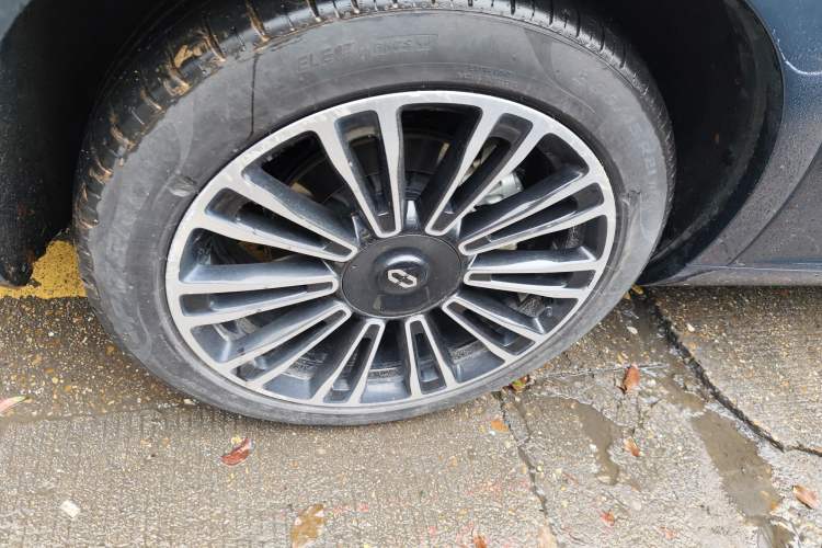 Used Hima AITO M7 2024 1.5T Intelligent Driving 4WD Ultra Version 6 Seats