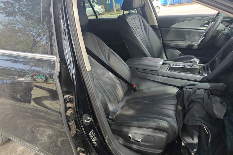 Used Hongqi H5 2023 2.0T Automatic Smart Connect Flagship Edition