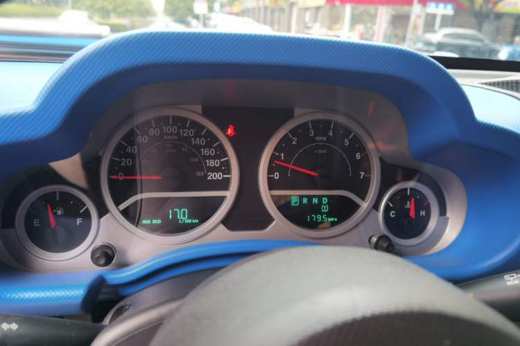 Used Jeep Wrangler 2010 3.8L Sahara two-door model