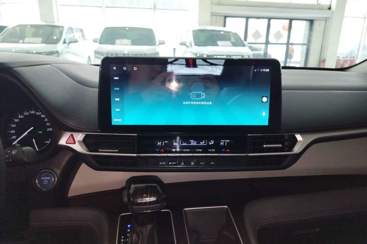 Used Toyota SIENNA 2023 2.5L Hybrid Comfort Edition Audio And AC Panel