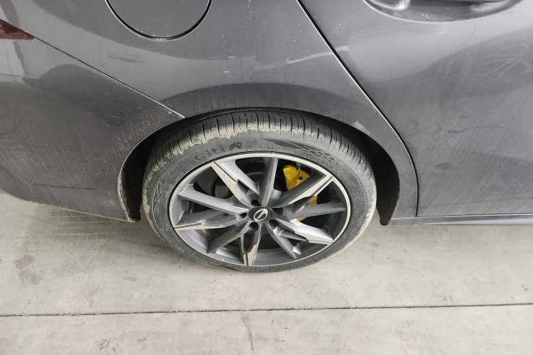 Used GAC Trumpchi EMPOW 2023 270T DCT J15 Version Right Rear Wheel Hub