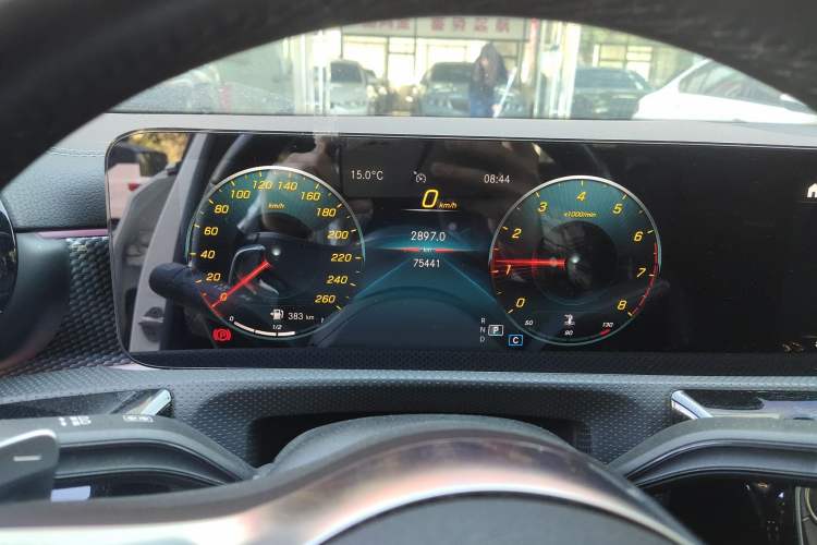 Used Mercedes-Benz A-Class 2021 A 200 L Sport Sedan Fashion Model
