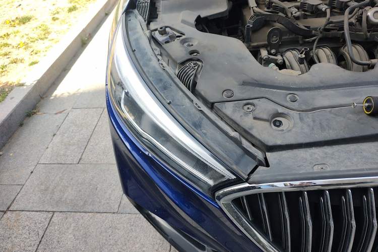 Used Hongqi H5 2019 30TD Smart Connect Dynamic Edition Right Front Headlight