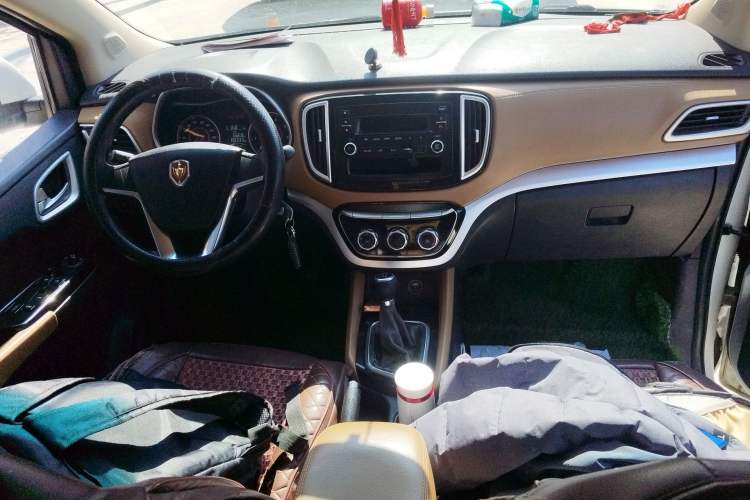 Used Jinbei F50 2017 1.6L Manual Comfort Model
