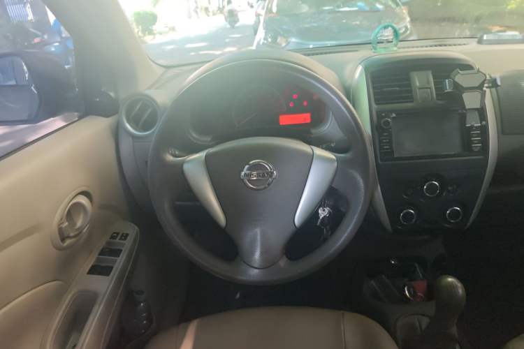 Used Nissan Sunny 2015 1.5XE Manual Comfort Edition