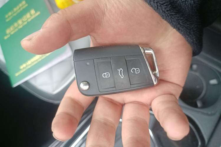 Used Volkswagen Tayron 2023 300TSI Two-Wheel-Drive Luxury Plus Advanced Edition
