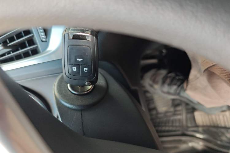 Used Buick GT 2012 XT 1.6L Automatic Fashion Edition Vehicle Key