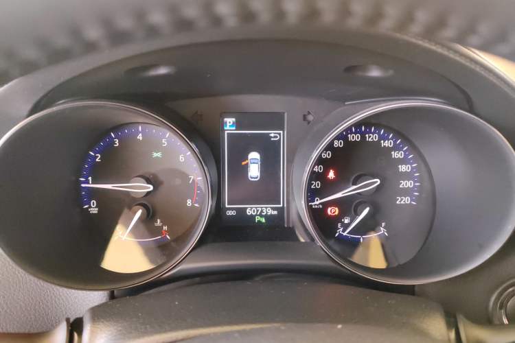 Used Toyota IZOA 2021 2.0L Yichi SPORT
