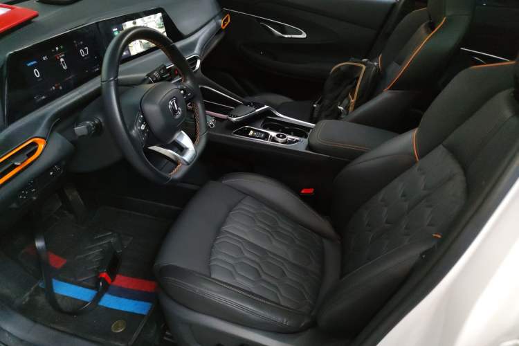 Used CHANGAN UNI-T 2022 1.5T Sport Edition Premium Version Left Front Seat