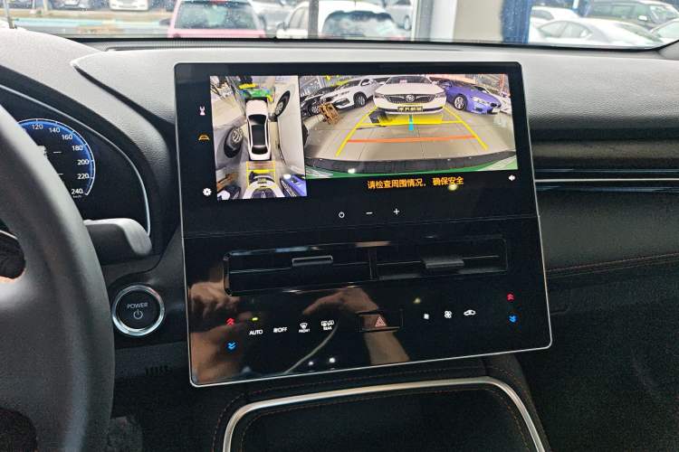 Used Toyota Avalon 2024 Dual-Motor 2.0L Premium Edition Audio And AC Panel