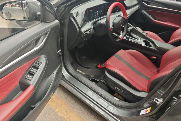 Used CHANGAN Eado 2021 PLUS Blue Whale NE 1.4T GDI DCT Flagship Model Driver Seat