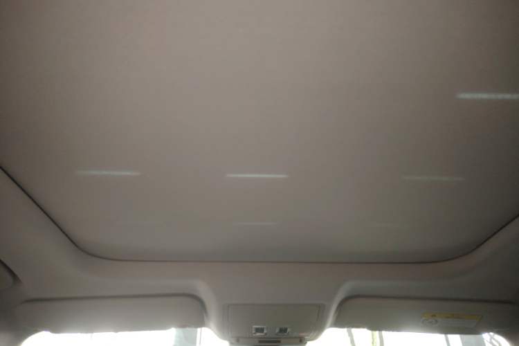 Used Jaguar F-PACE 2018 2.0T Two-Wheel Drive Urban Deluxe Edition
