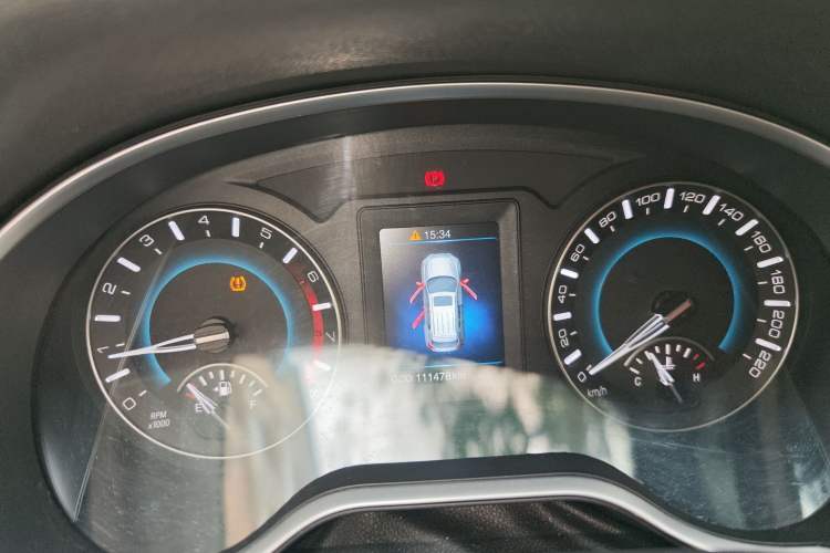 Used Haval H2 2016 Red Label 1.5T Manual Two-Wheel Drive Urban Edition
