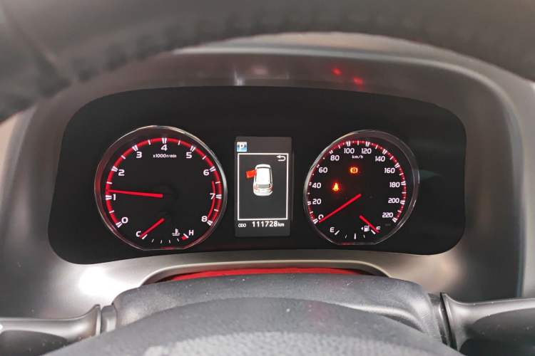 Used Toyota RAV4 2016 2.0L CVT Two-Wheel Drive Smart Edition China V Standard Instrument Cluster