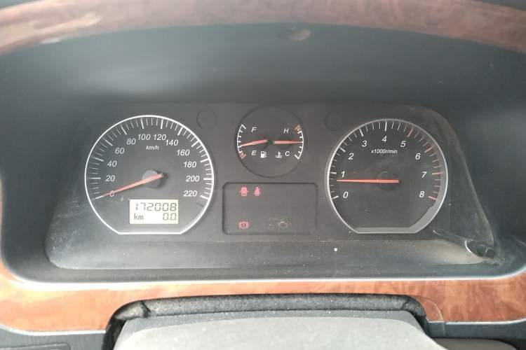 Used Jinbei Grace 2015 2.0L Classic Edition Standard Model Long Wheelbase 7/9 Seats Instrument Cluster