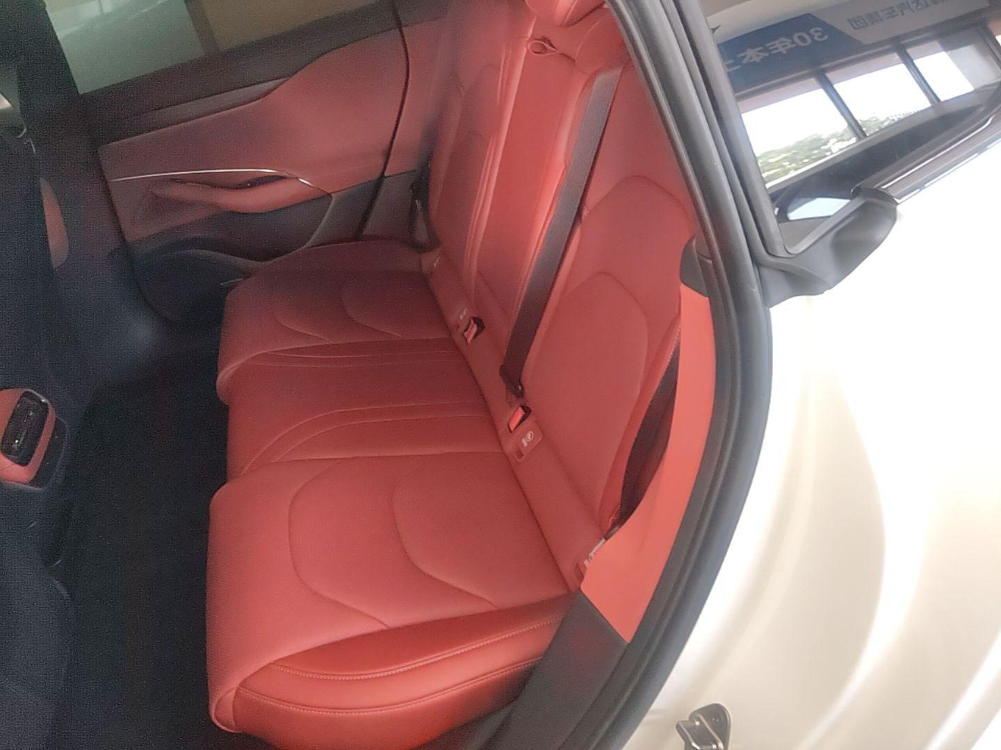 Xiaomi Auto SU7 2024 Four-Wheel Drive Ultra-Long Range Advanced Intelligent Driving Max Edition — снимка 20