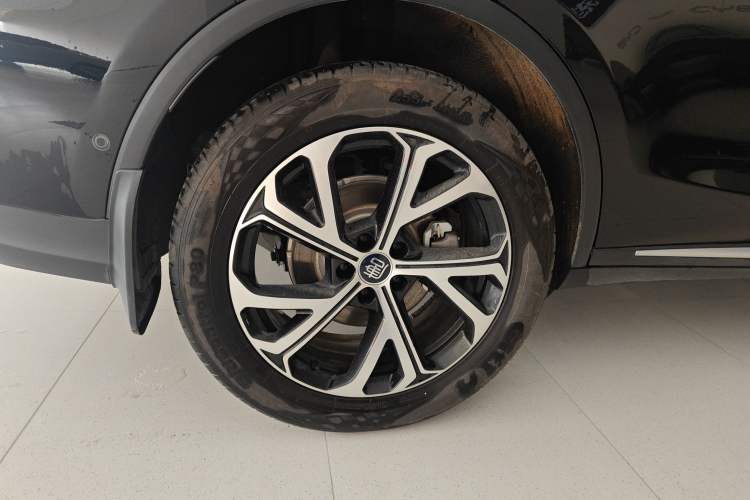 Used BYD Tang New Energy 2025 Intelligent Driving Version DM-i 115KM Flagship Edition Right Rear Wheel Hub