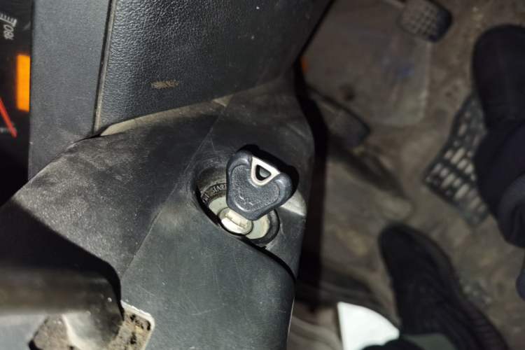 Used Wuling Zhiguang 2015 1.2L Practical LS-I Model Vehicle Key