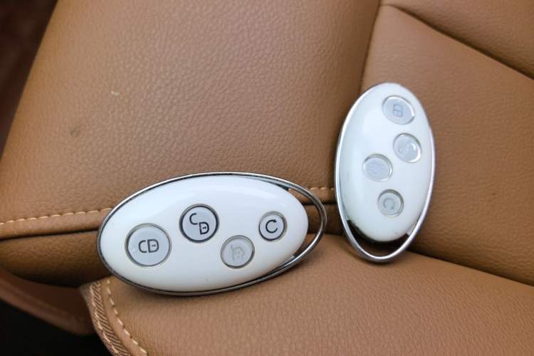 Used BYD Song MAX 2018 1.5T Automatic Smart Connect Luxury 6-Seater Vehicle Key