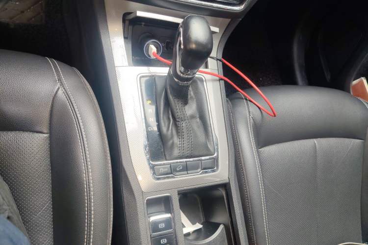 Used Roewe RX5 2016 20T Two-Wheel Drive Automatic Flagship Edition
